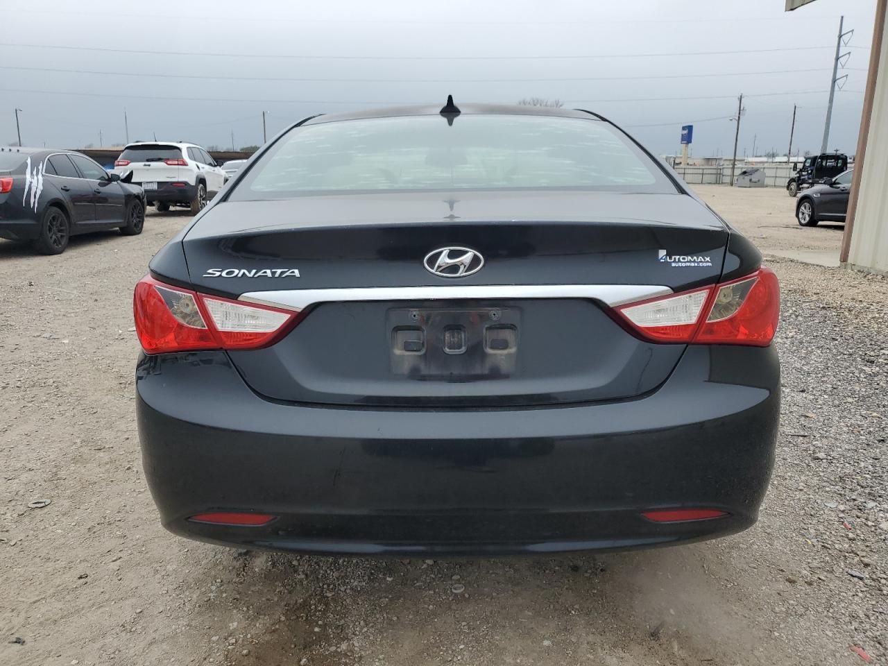 2012 Hyundai Sonata - Image 6