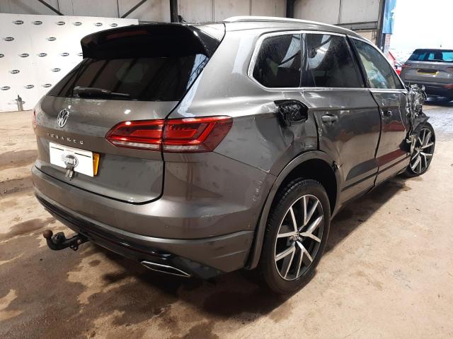 2019 VOLKSWAGEN TOUAREG V6