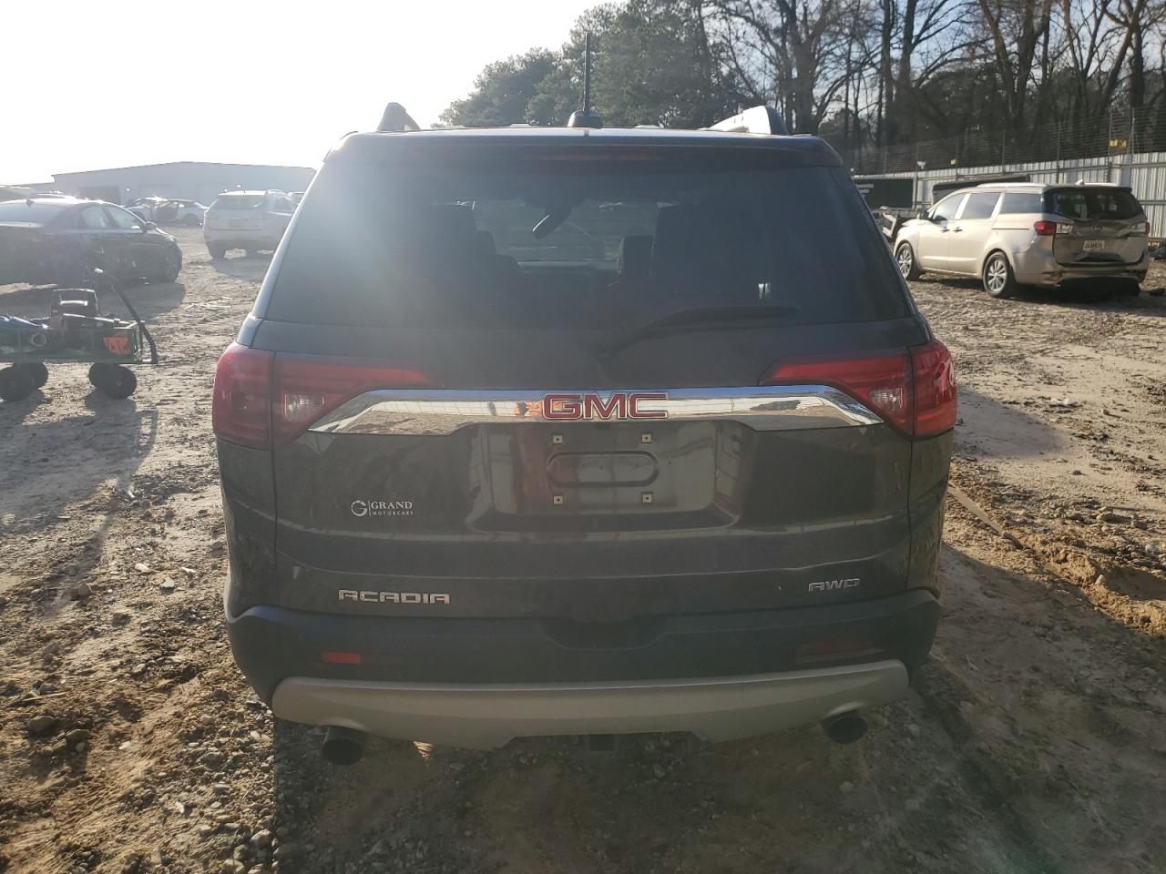2017 GMC Acadia - Image 6