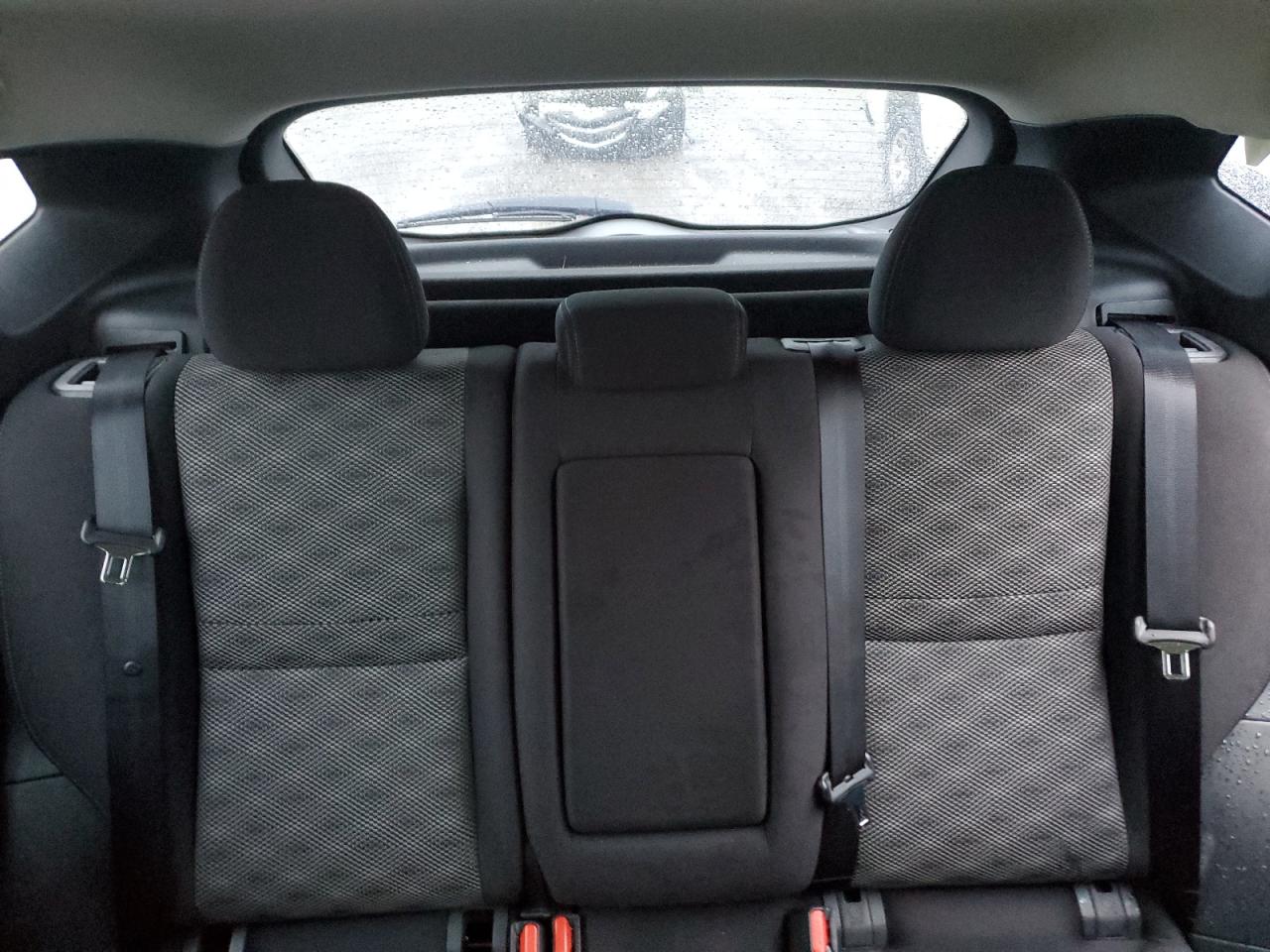 2017 Nissan Rogue - Image 10
