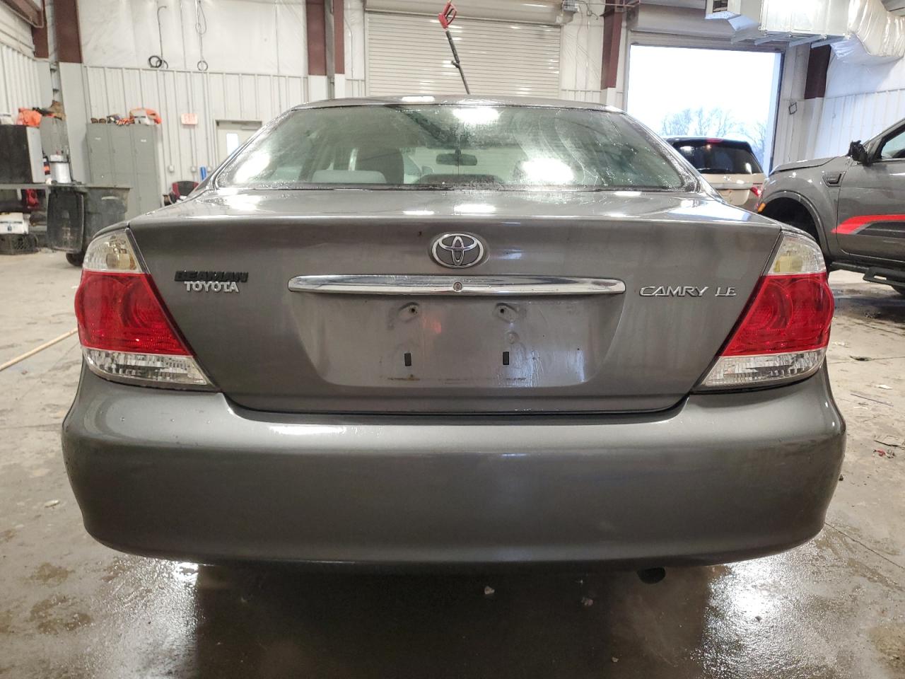 2005 Toyota Camry - Image 6