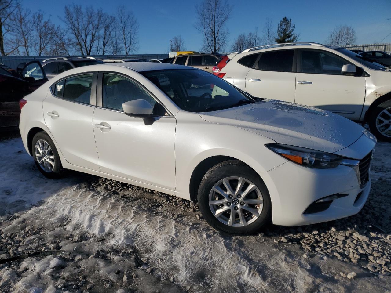 2018 Mazda 3 - Image 4
