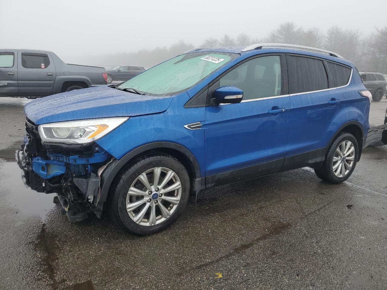 1FMCU9J90HUA08442 FORD ESCAPE 2017