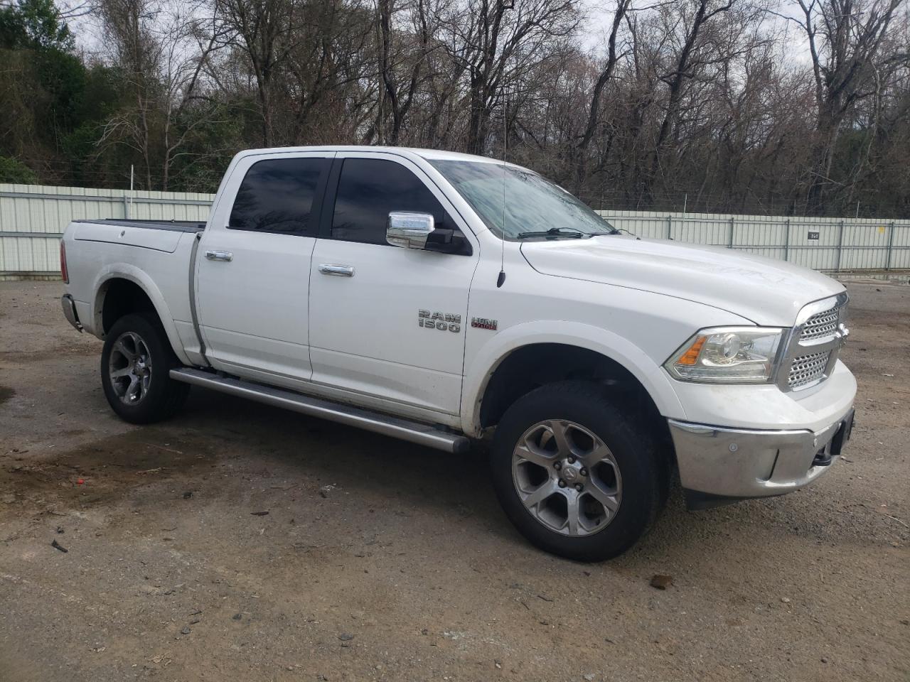 2015 RAM 1500 - Image 4