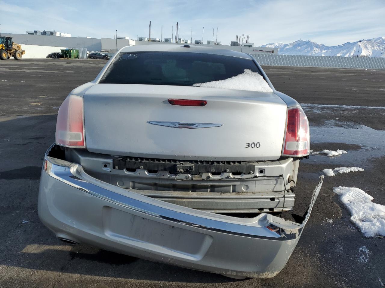 2012 Chrysler 300 - Image 6