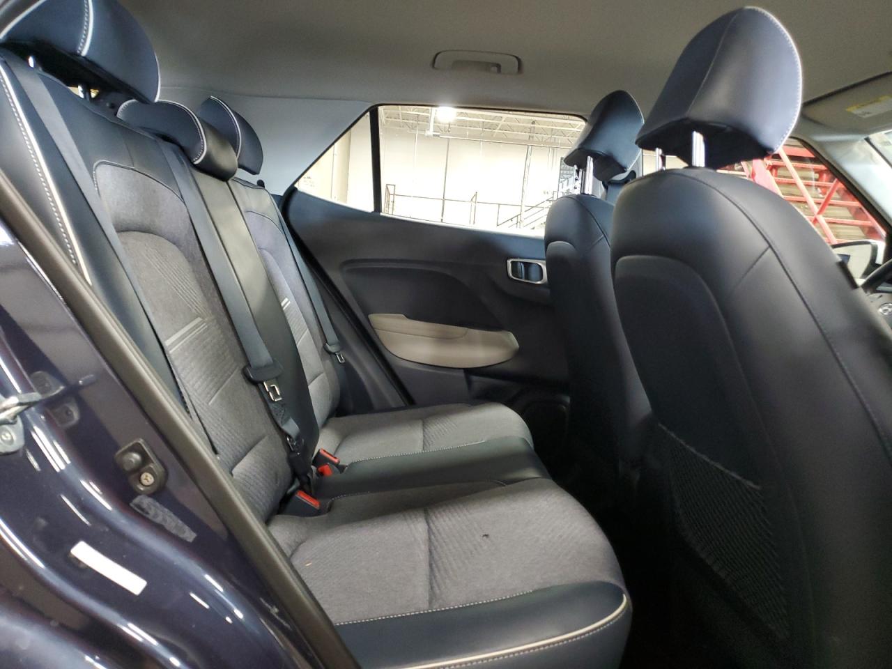 2021 Hyundai Venue - Image 11