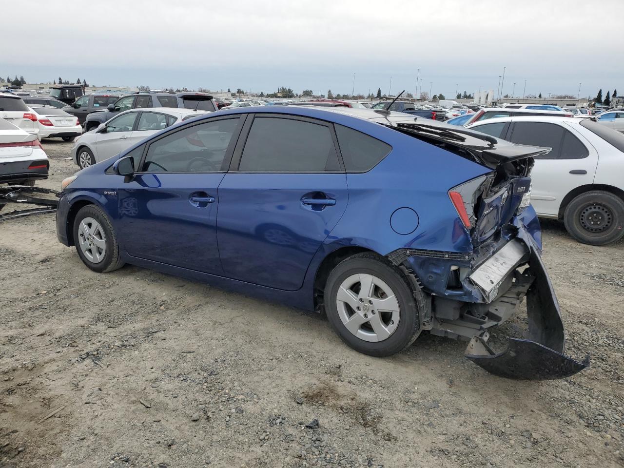 2011 Toyota Prius - Image 2