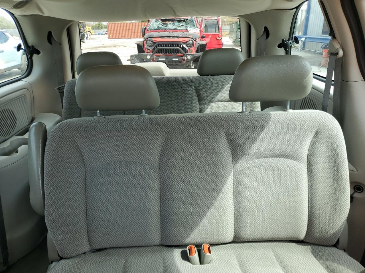 2007 Dodge Caravan - Image 10