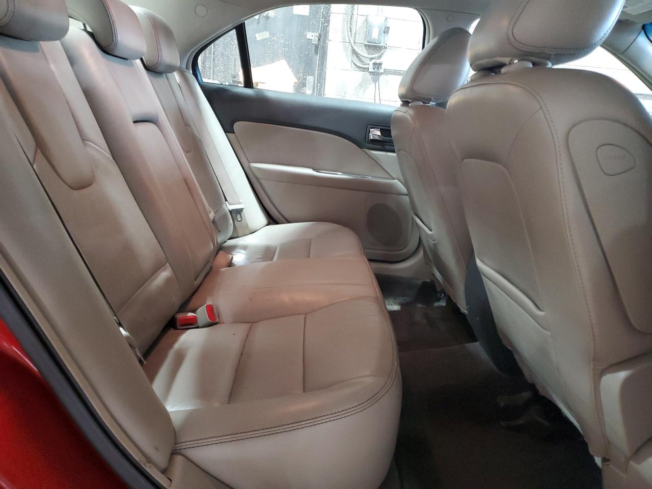 2010 Ford Fusion - Image 10
