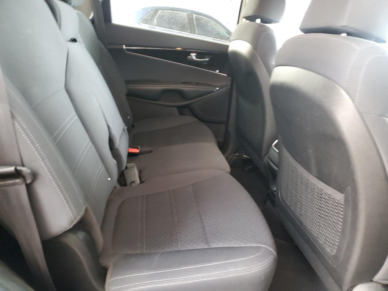 2018 Kia Sorento - Image 11