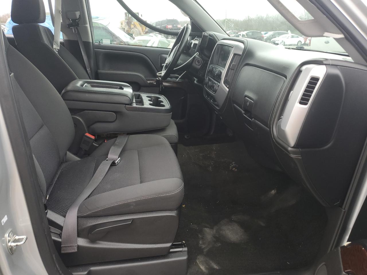 2017 GMC Sierra - Image 7