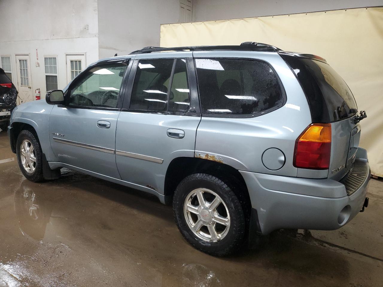 2006 GMC Envoy - Image 2