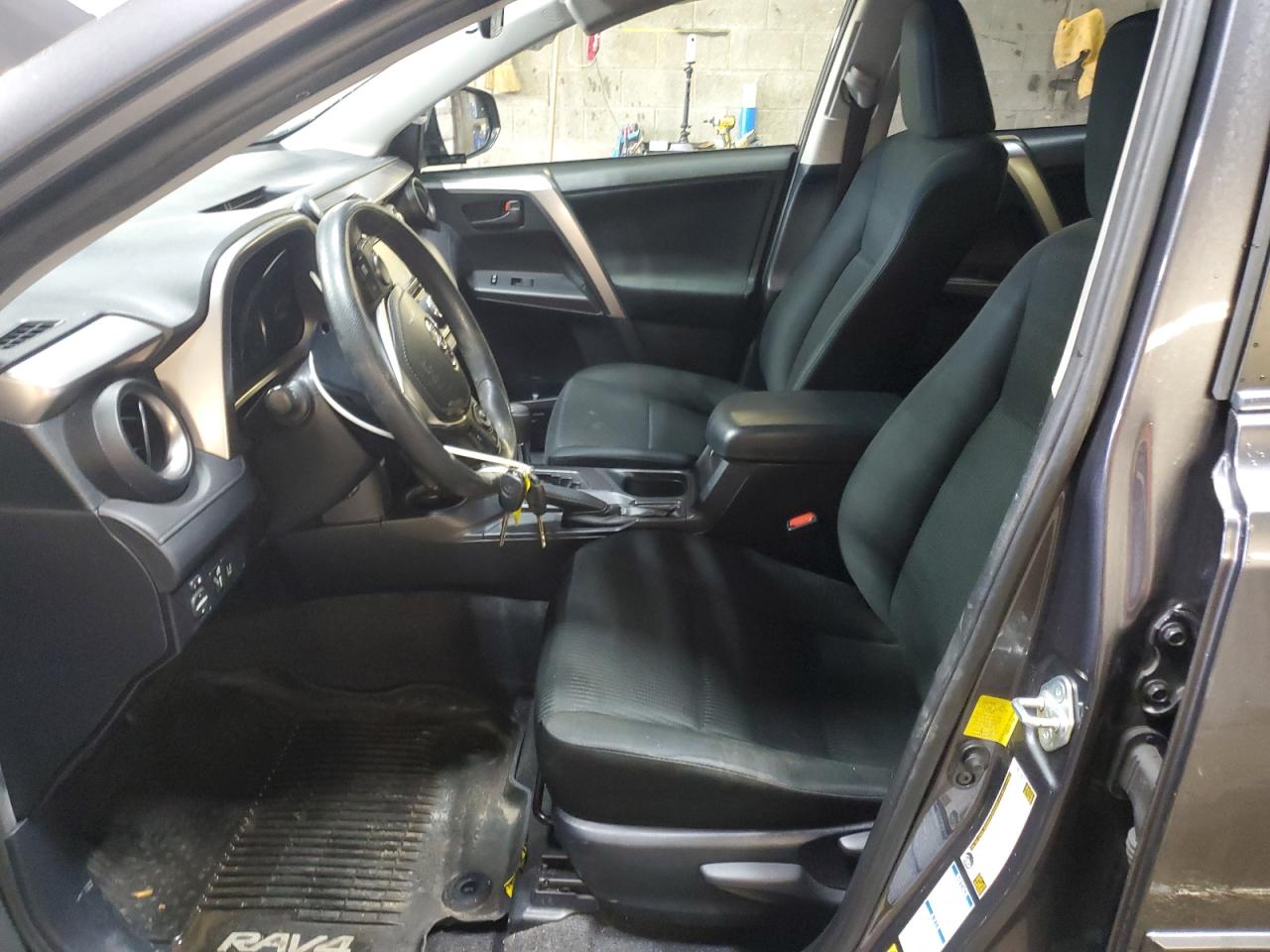 2017 Toyota RAV 4 - Image 7
