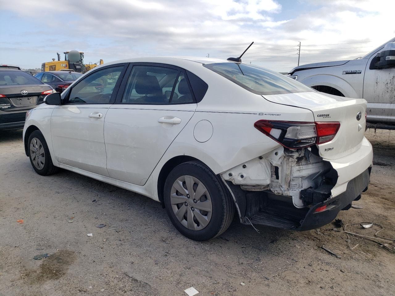 2019 Kia Rio - Image 2