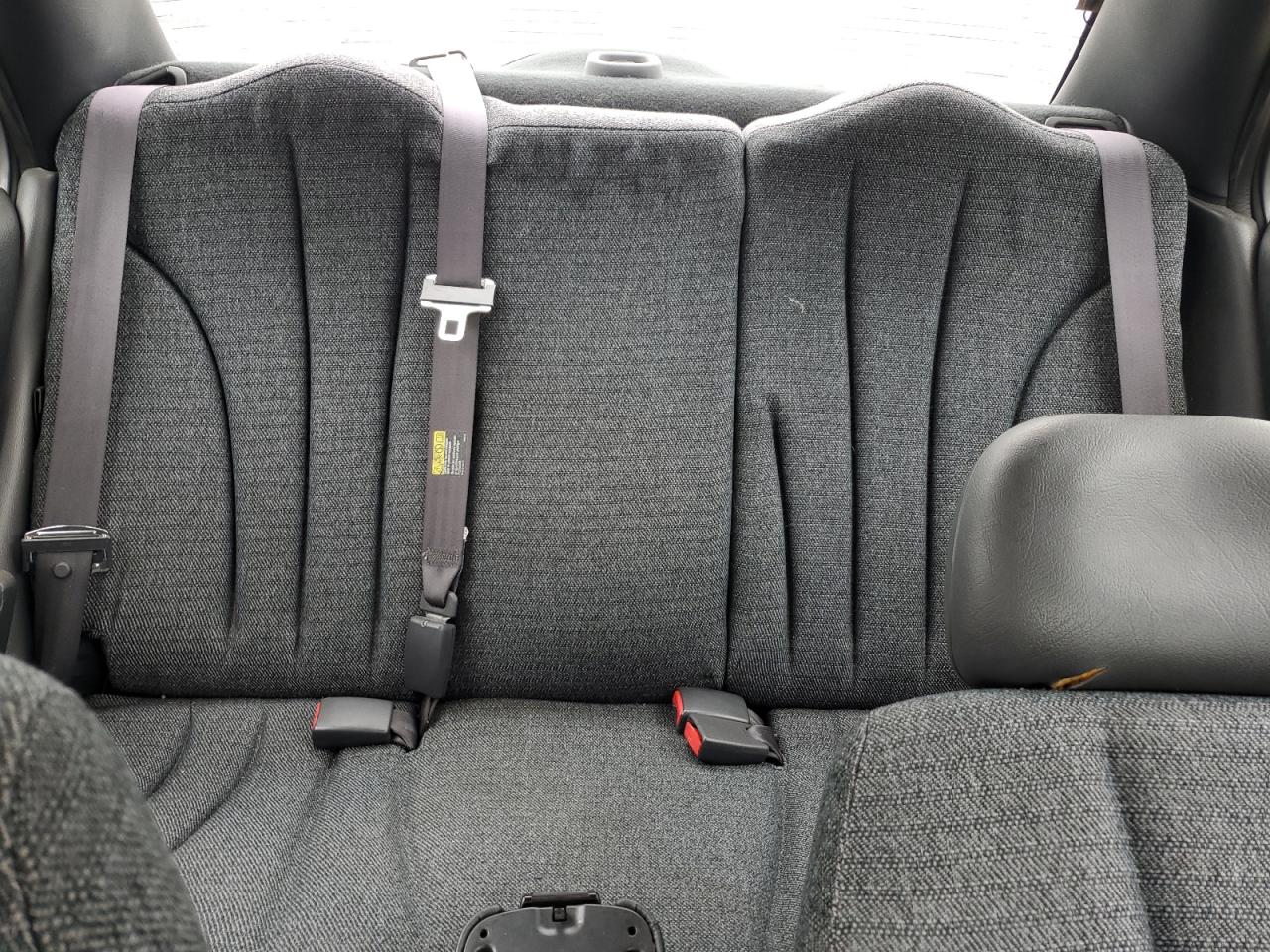 2005 Chevrolet Cavalier - Image 10