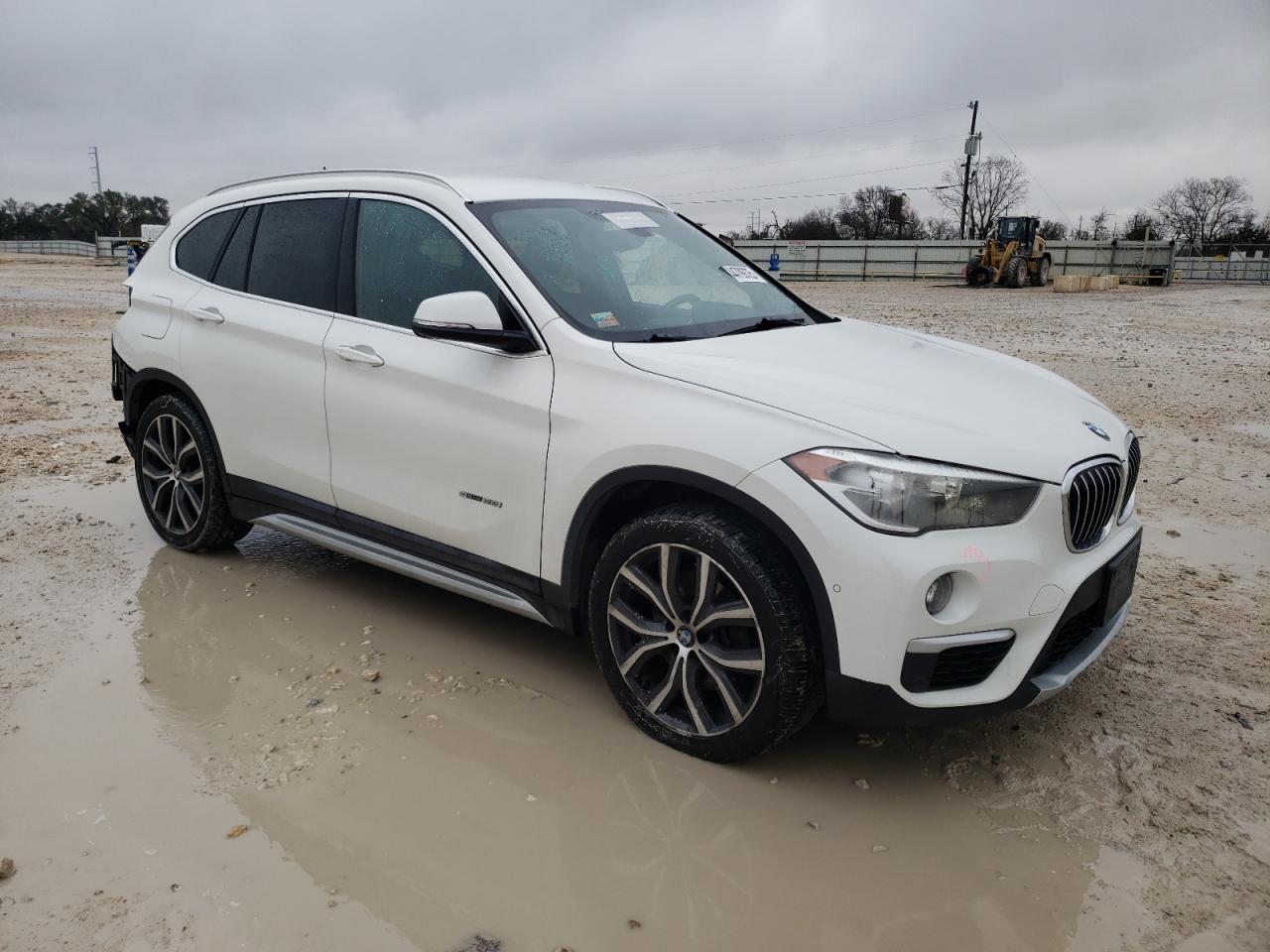 2017 BMW X1 - Image 4