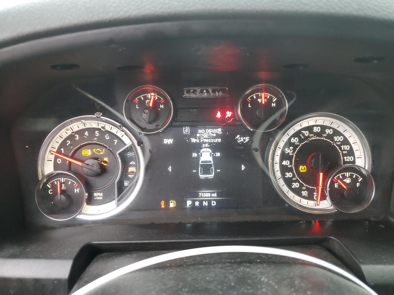 2018 RAM 1500 - Image 9