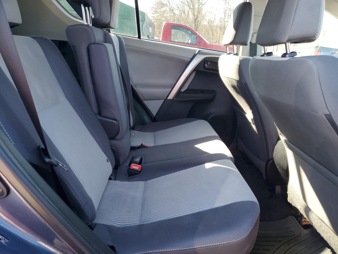2013 Toyota RAV 4 - Image 11