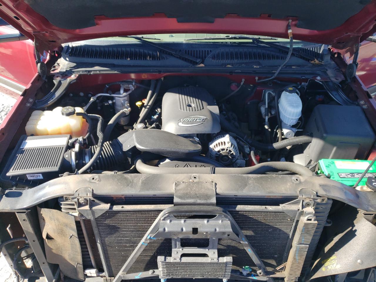 2004 Chevrolet Silverado - Image 11