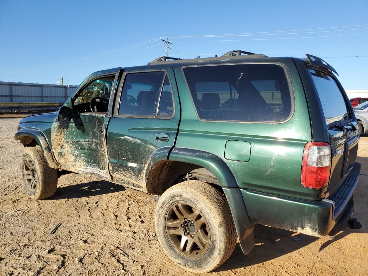 2000 Toyota 4Runner - Image 2