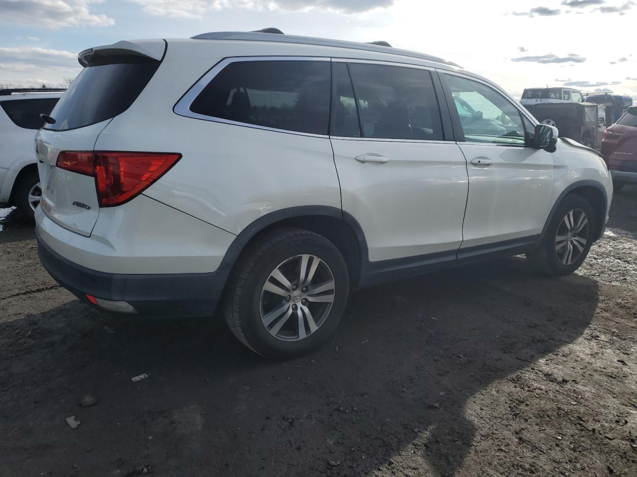 2016 Honda Pilot - Image 3