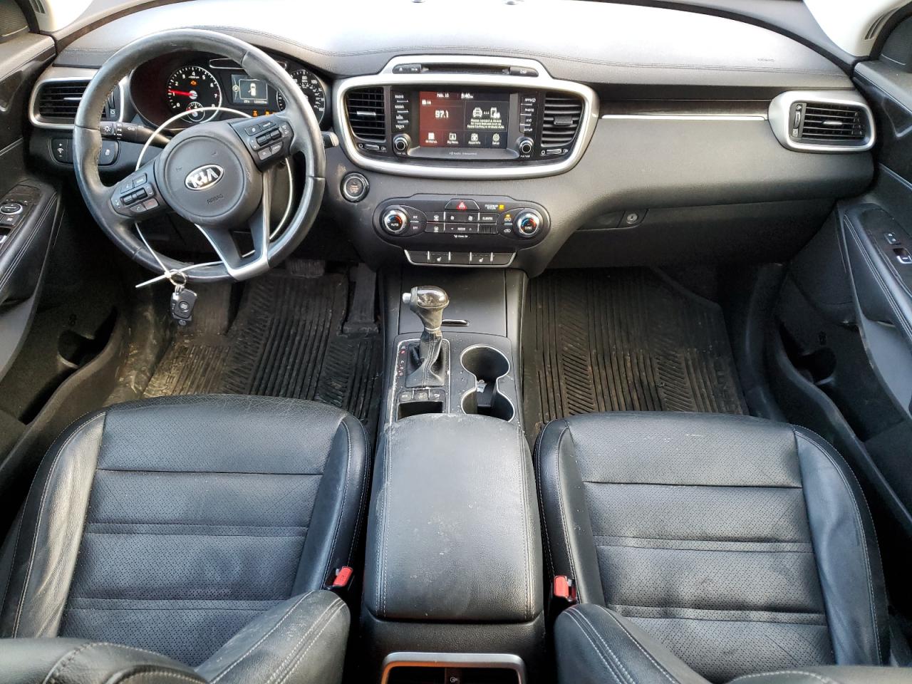 2017 Kia Sorento - Image 8