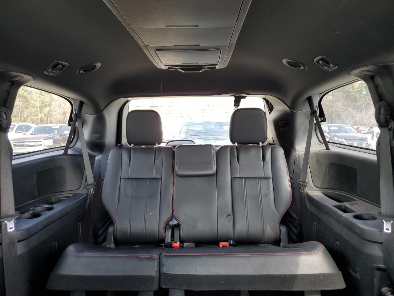 2018 Dodge Caravan - Image 10