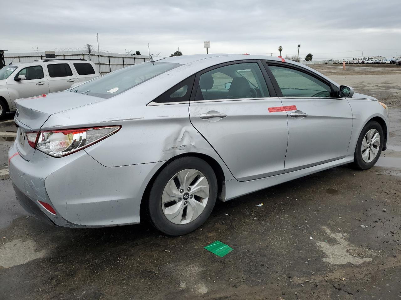 2014 Hyundai Sonata - Image 3