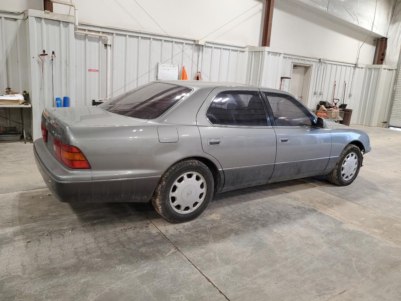 1996 Lexus LS - Image 3