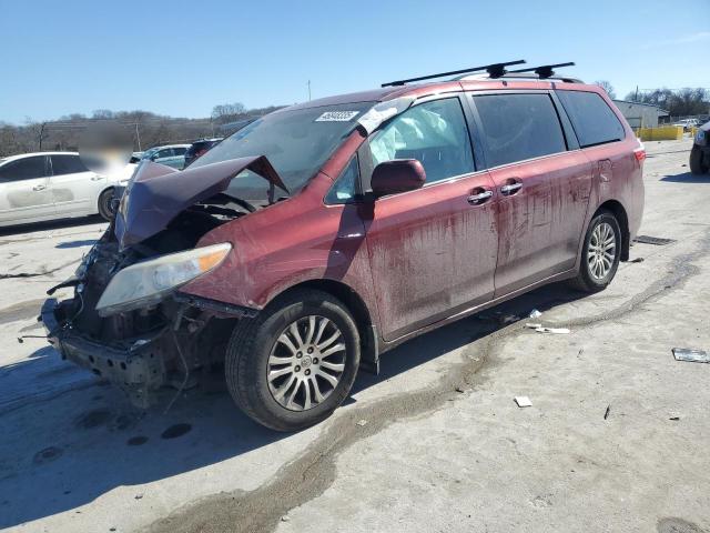 2016 Toyota Sienna Xle