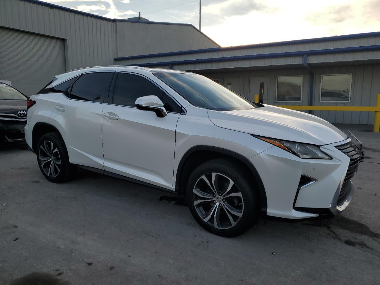 2017 Lexus RX - Image 4