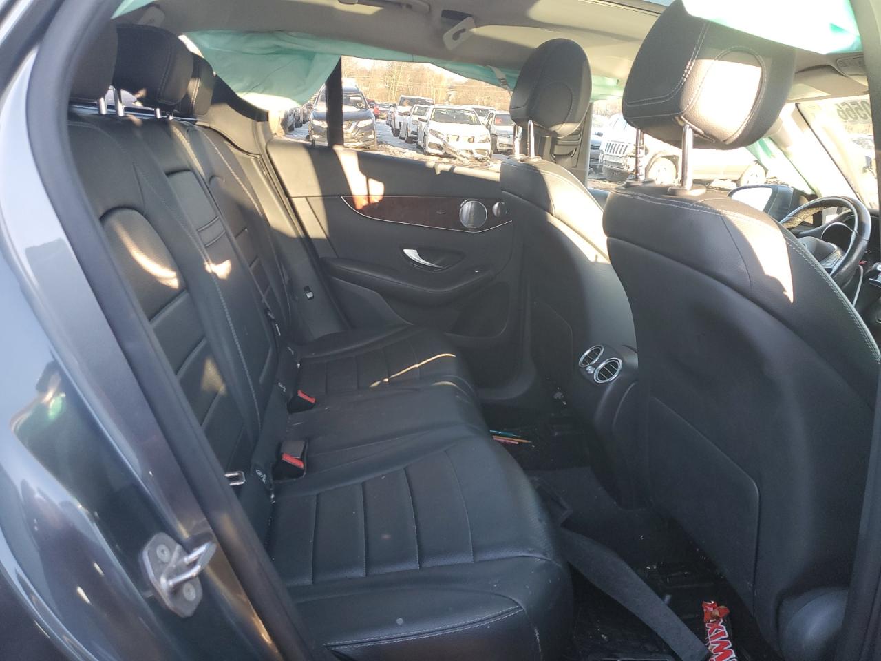 2016 Mercedes-Benz GLC - Image 11
