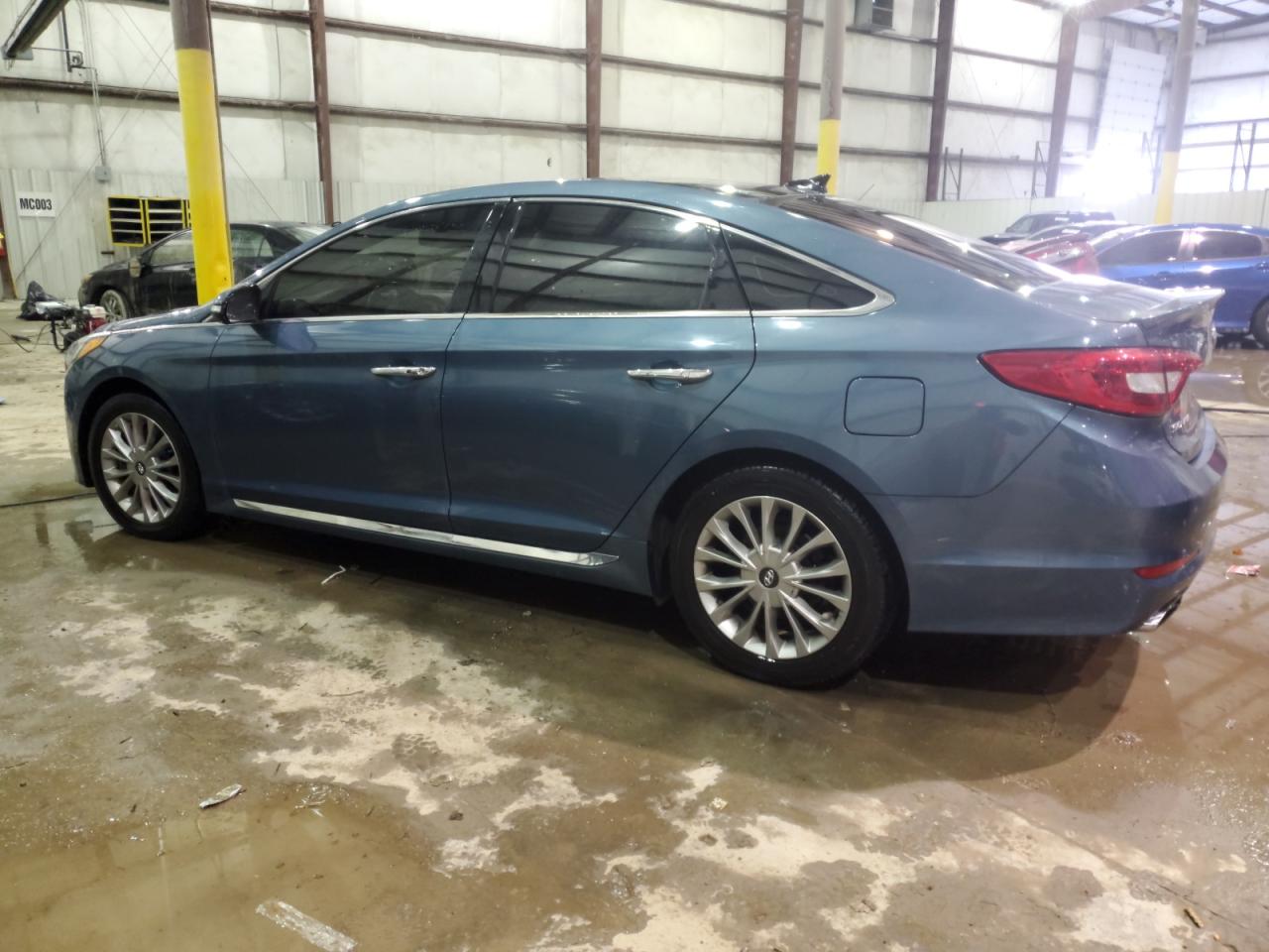 2015 Hyundai Sonata - Image 2