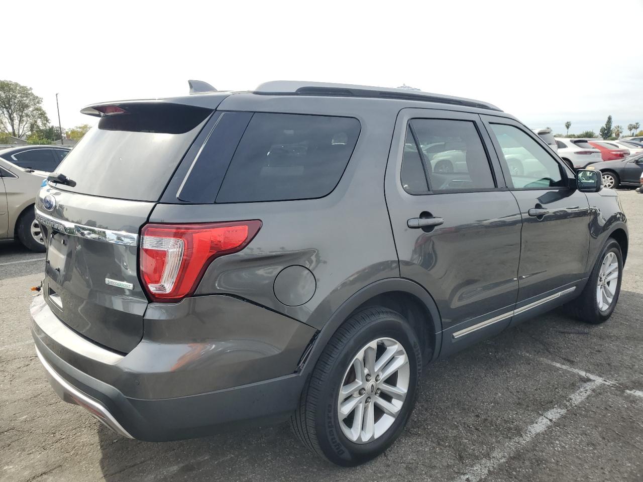1FM5K7DH5GGC15556 FORD EXPLORER 2016