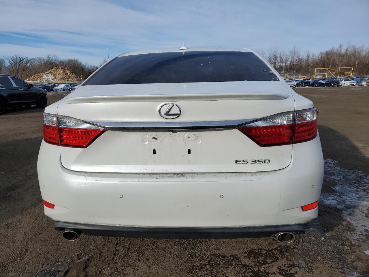 2013 Lexus ES - Image 6