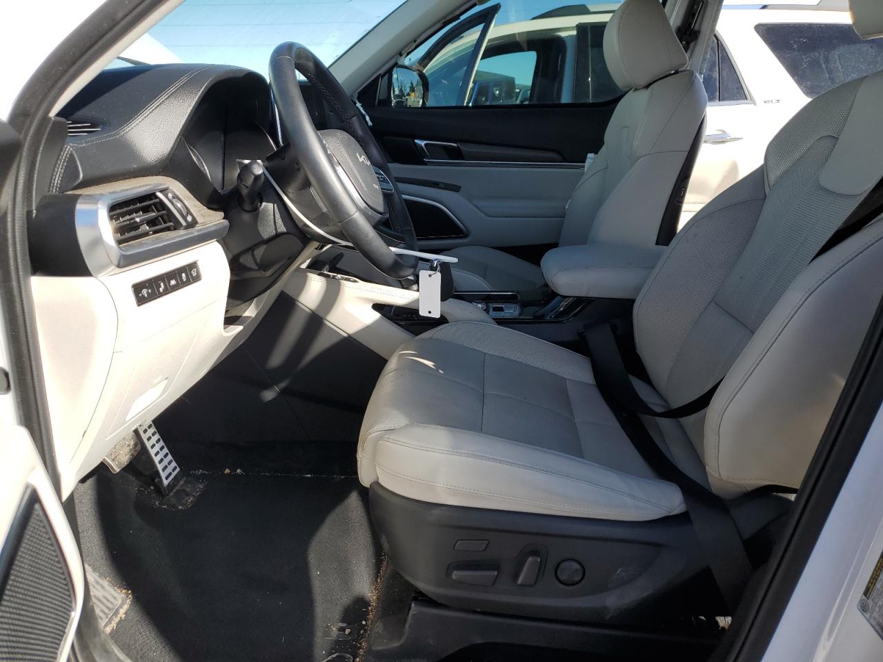 2022 Kia Telluride - Image 7