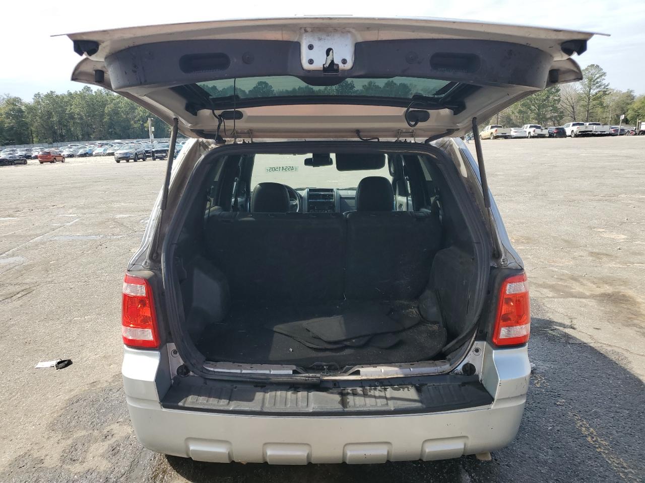 2011 Ford Escape - Image 6
