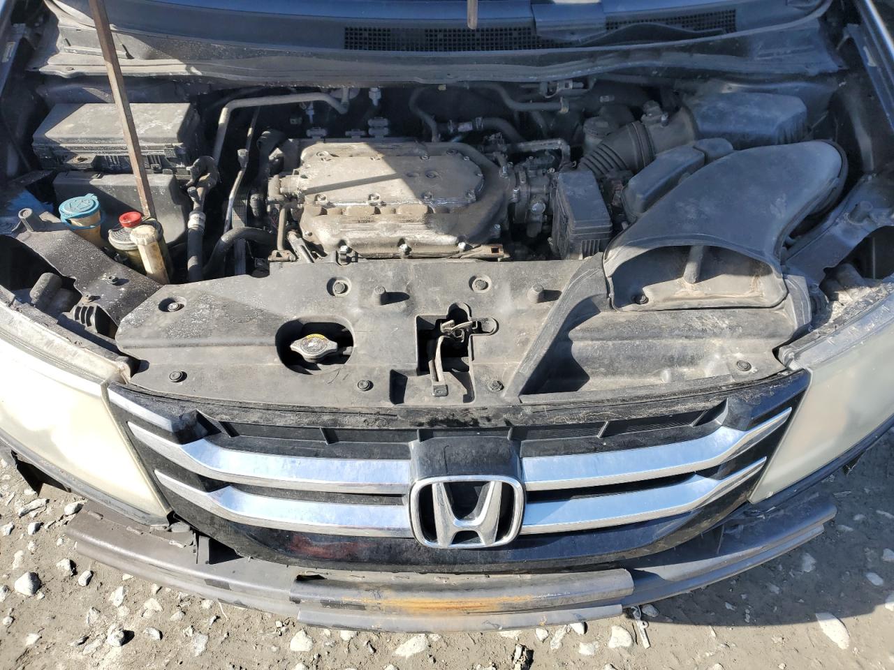 2015 Honda Odyssey - Image 12