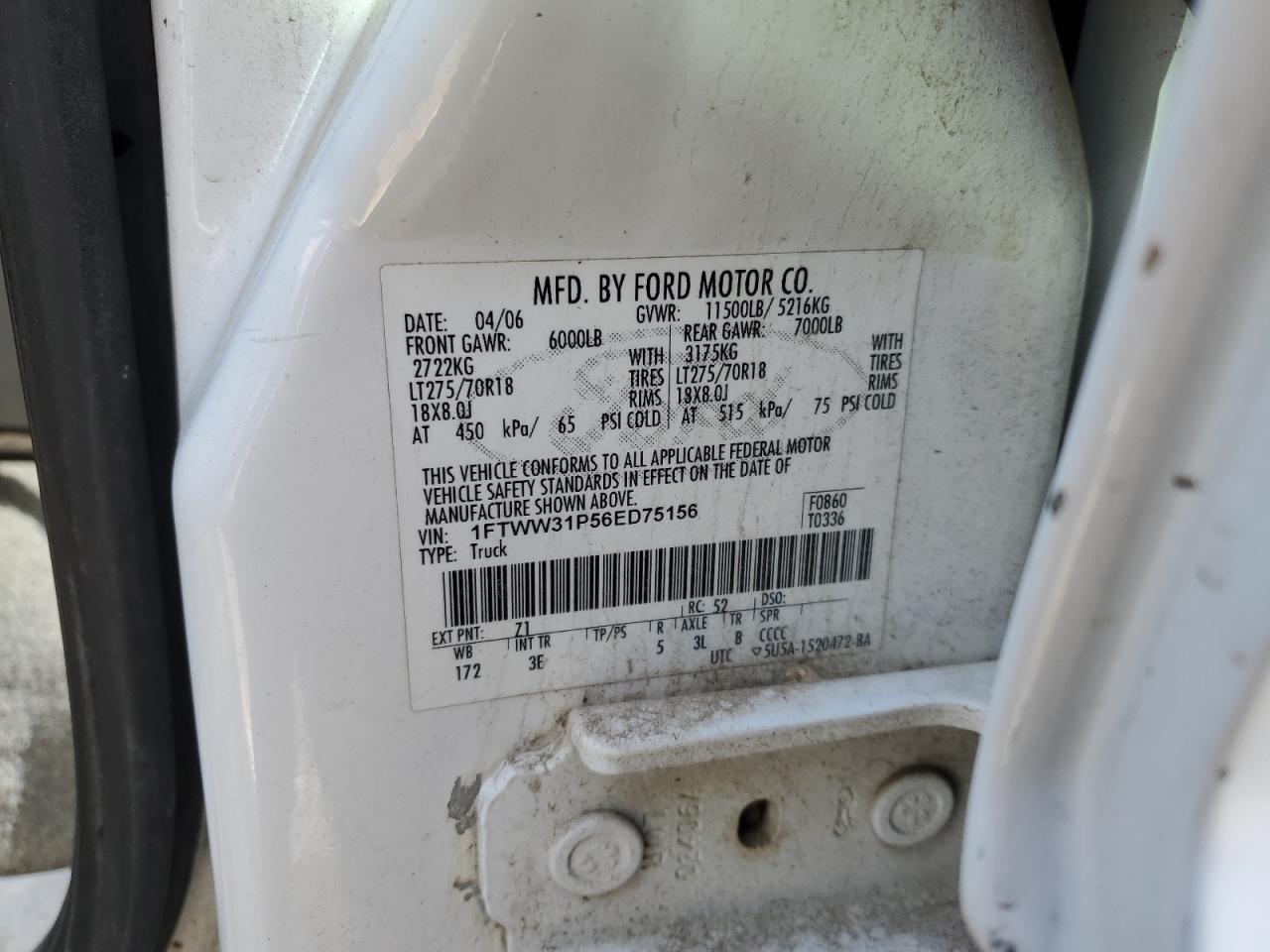 2006 Ford F350 - Image 13