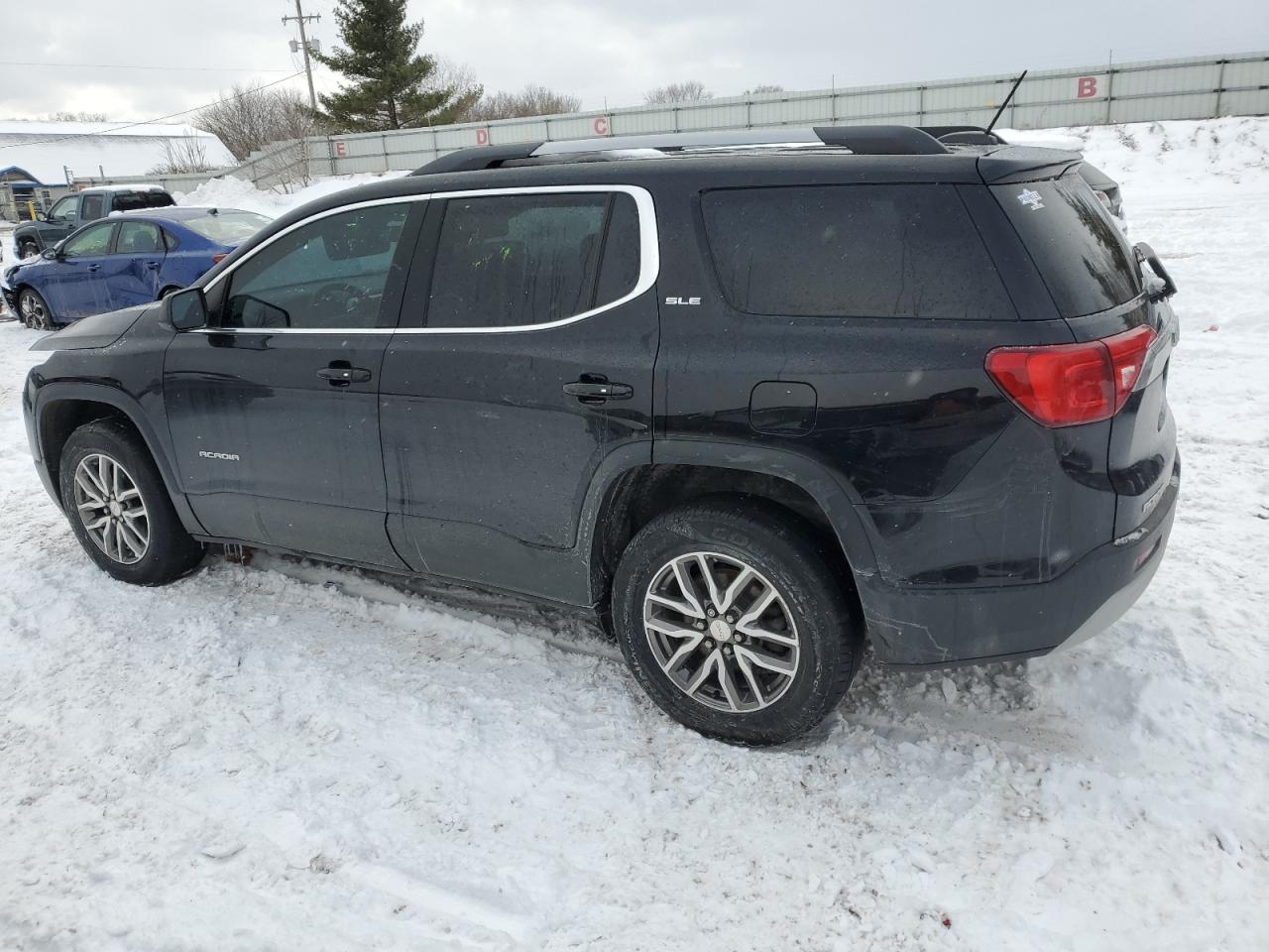 2019 GMC Acadia - Image 2