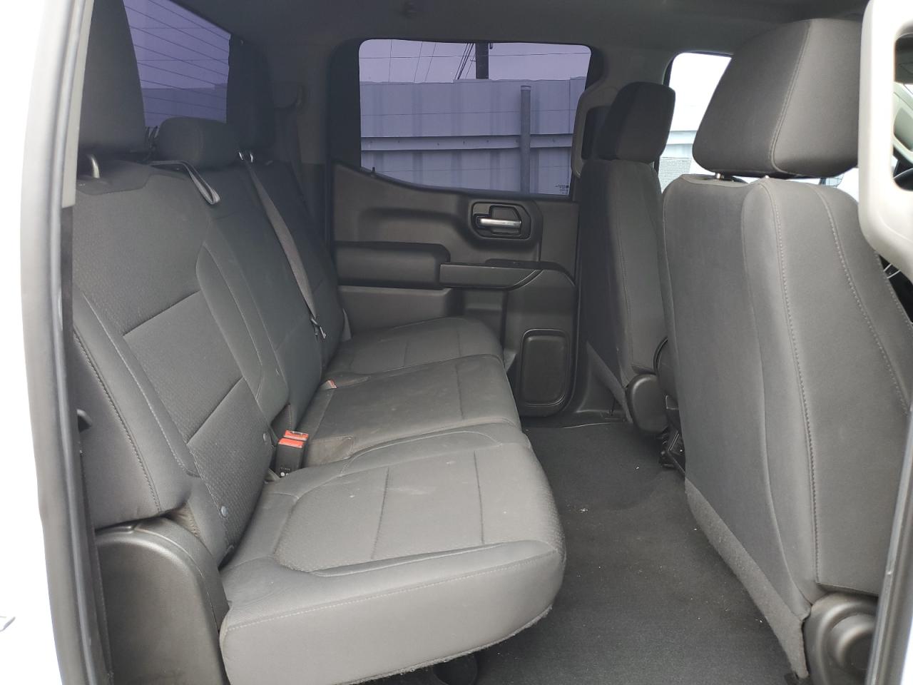 2020 Chevrolet Silverado - Image 10