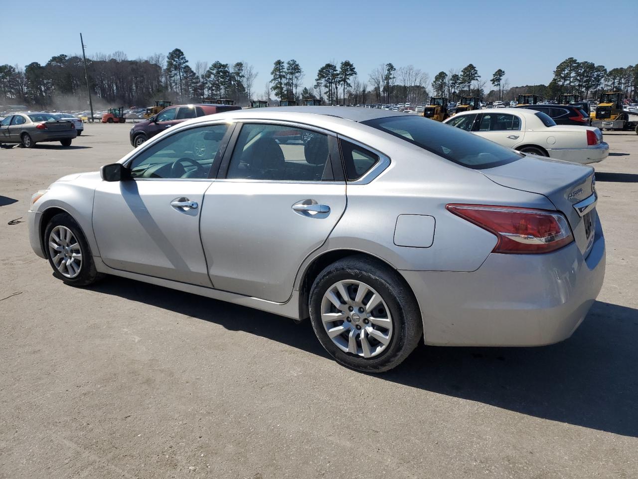 2013 Nissan Altima - Image 2