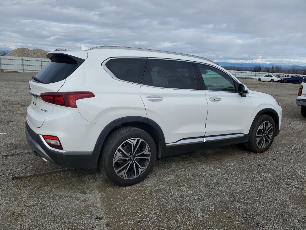 2019 Hyundai Santa Fe - Image 3