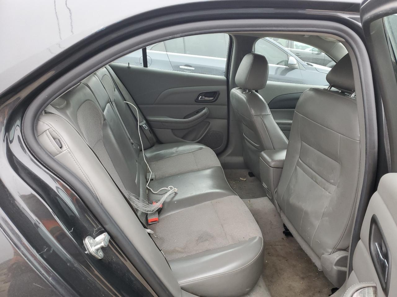 2014 Chevrolet Malibu - Image 10