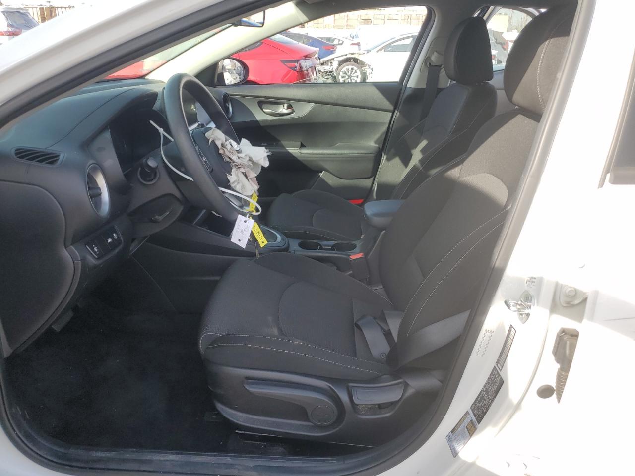 2021 Kia Forte - Image 7