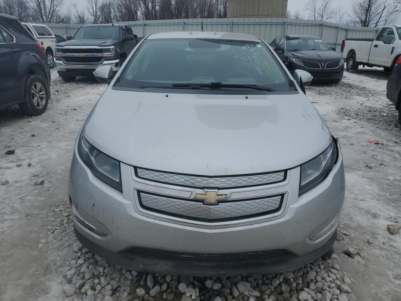 2013 Chevrolet Volt - Image 5