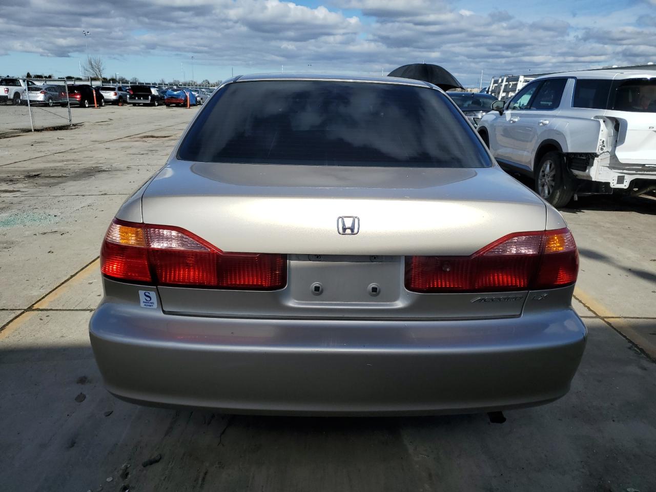 2000 Honda Accord - Image 6