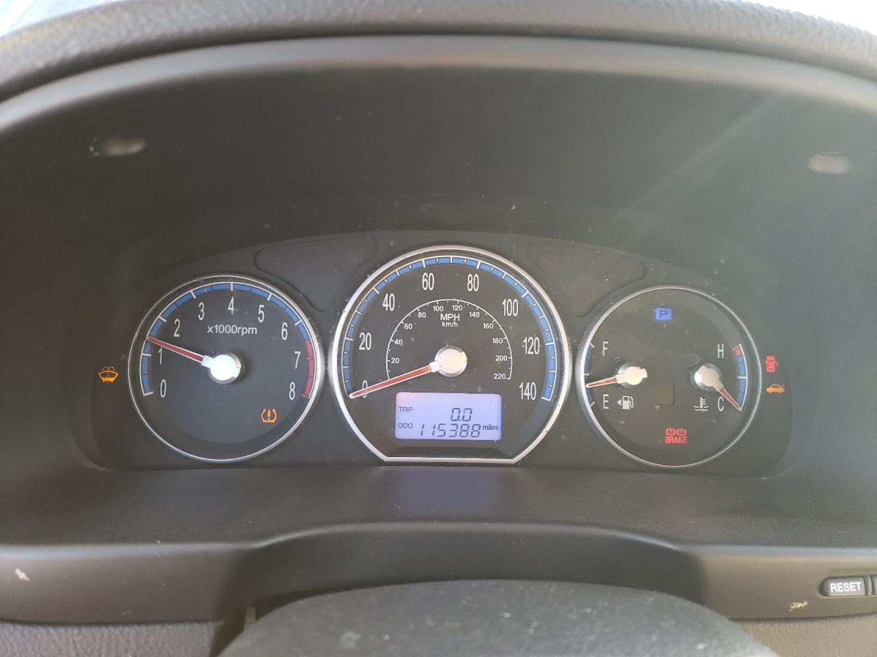 2009 Hyundai Santa Fe - Image 9