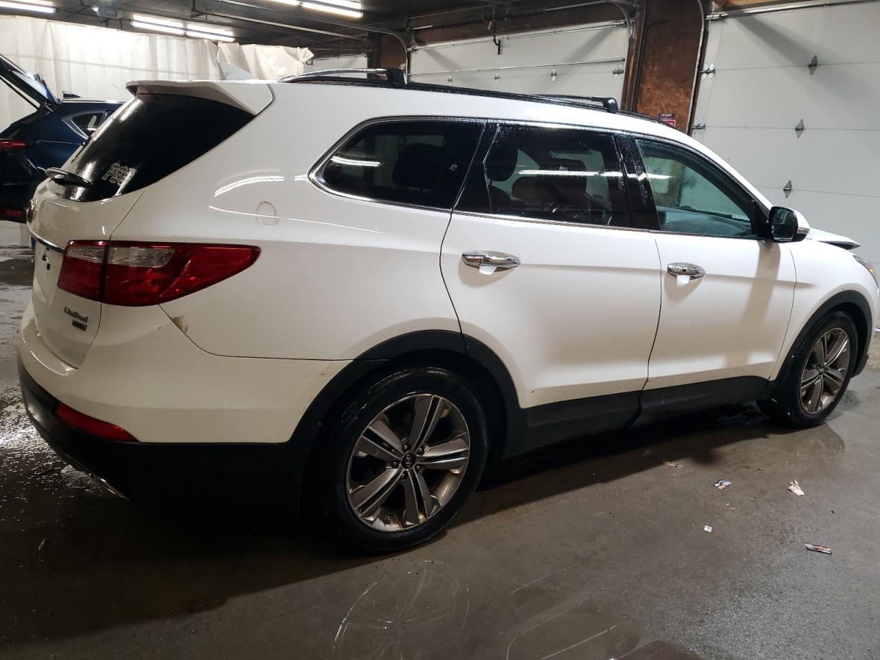 2013 Hyundai Santa Fe - Image 3