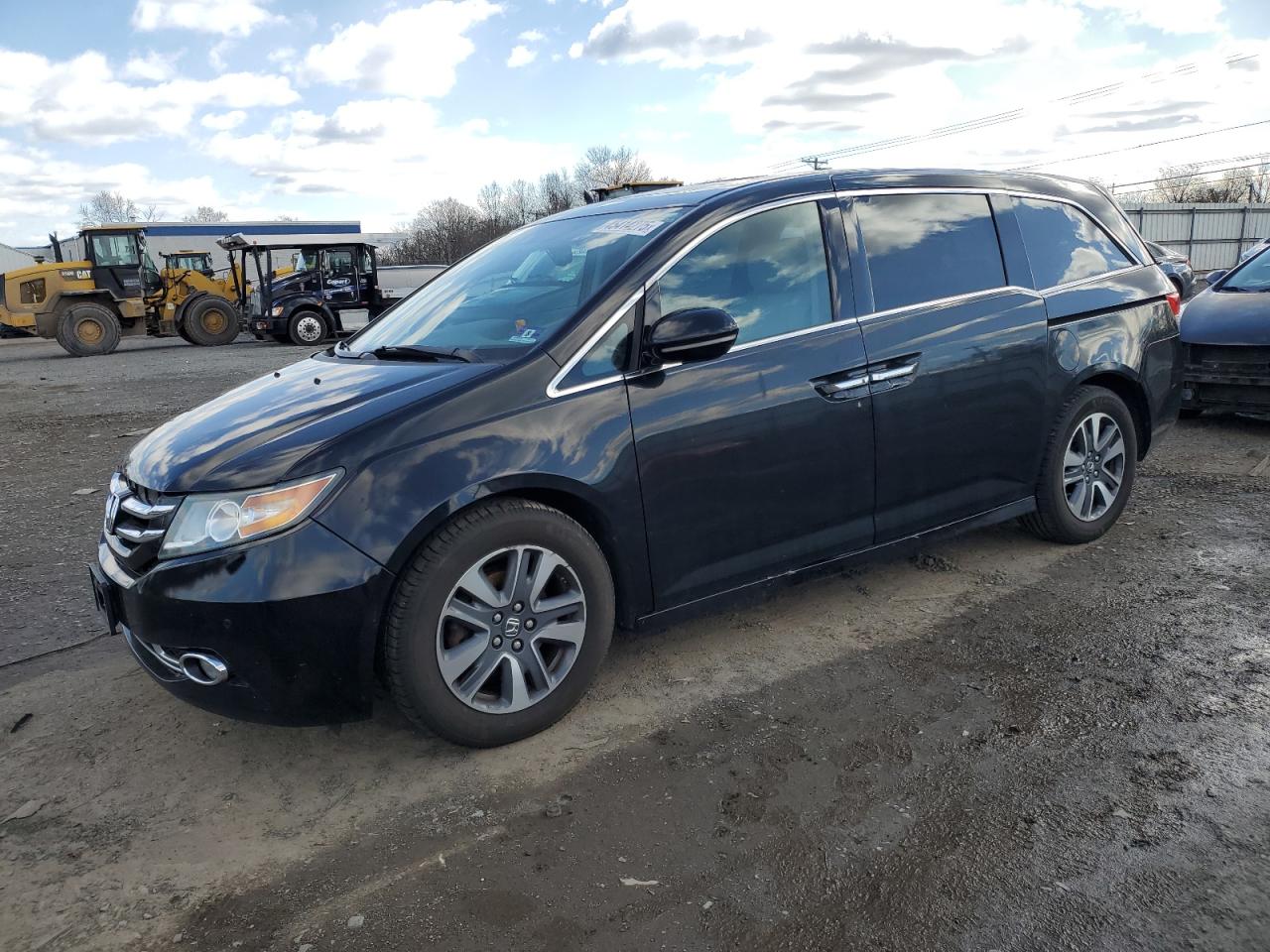 2015 Honda Odyssey - Image 1